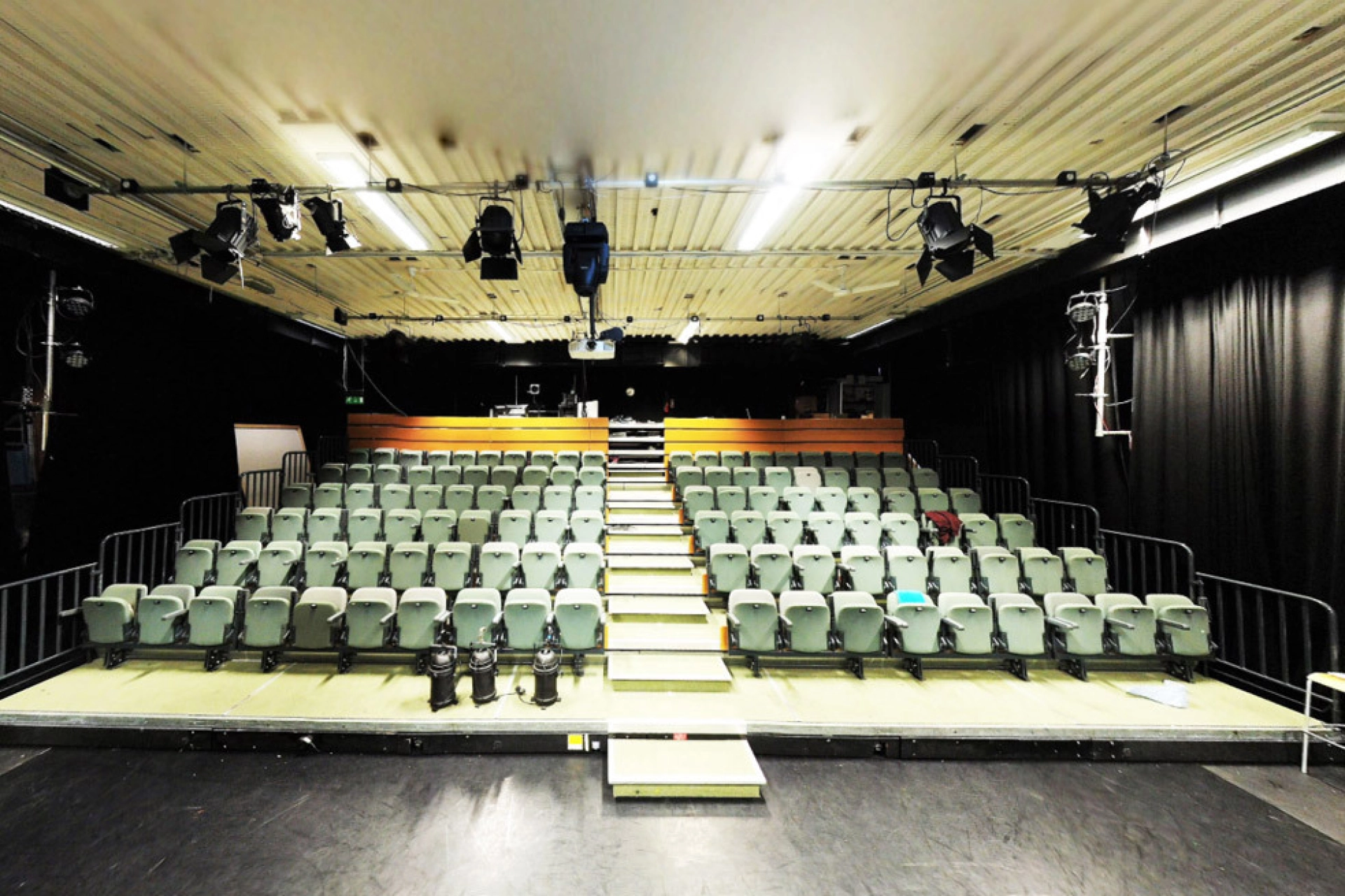 Spires Theatre seating